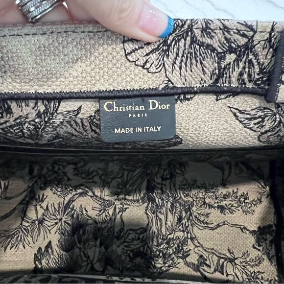 NWT Dior Book Tote Medium Canvas Embroidered Dioriviera Toile De Jouy Black Tan - Picture 12 of 16